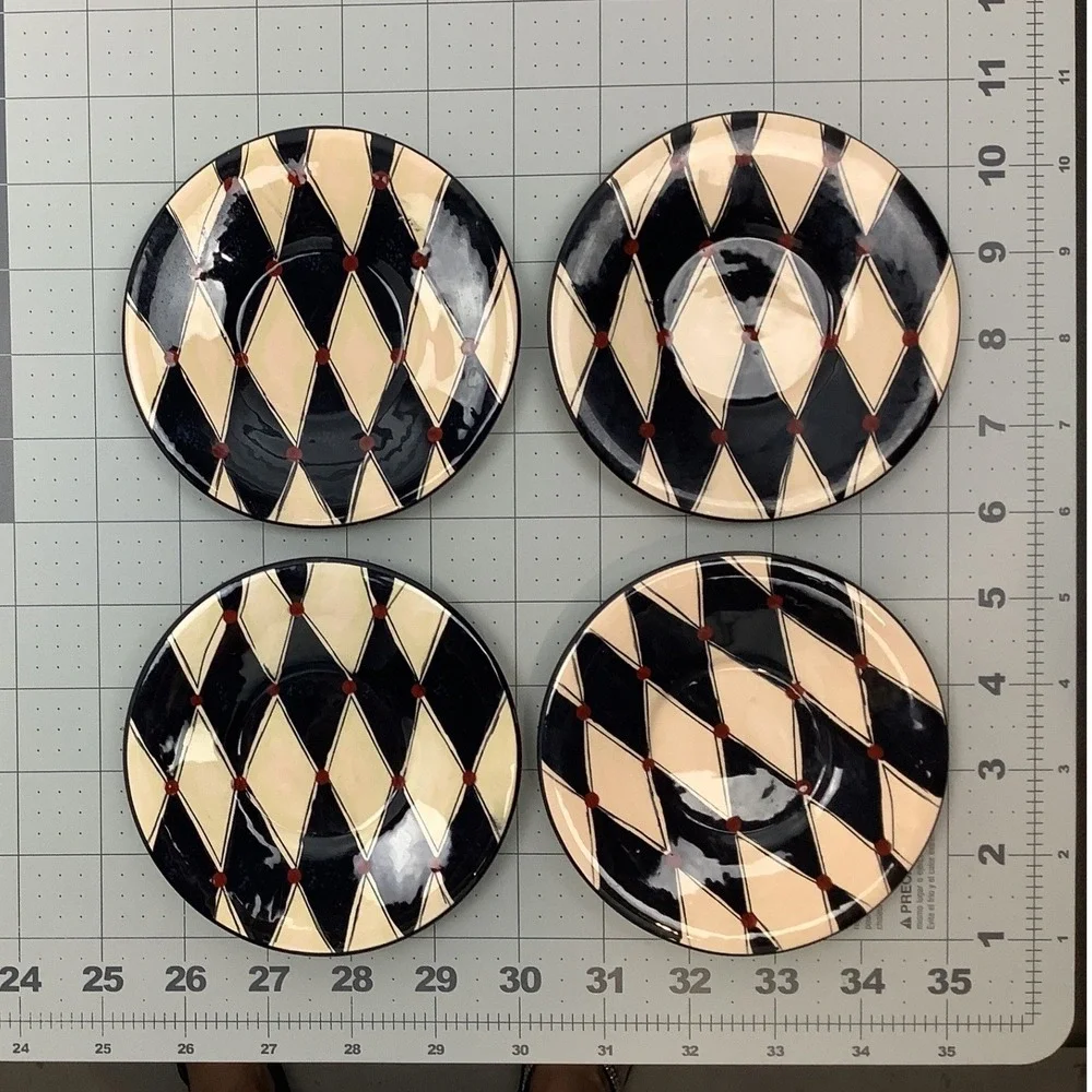 Lori Siebert Silvestri Harlequin Diamond Saucer Plates Set of 4 Black Cream Red - Picture 3 of 5